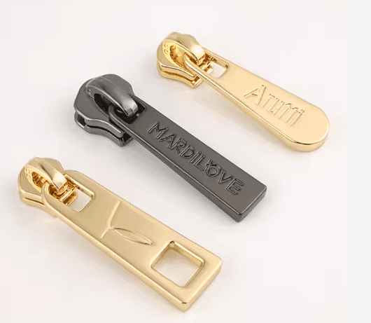 Personal Shape Custom logo Pullers Embossed Handbag Metal Zipper Pullers Wholesale